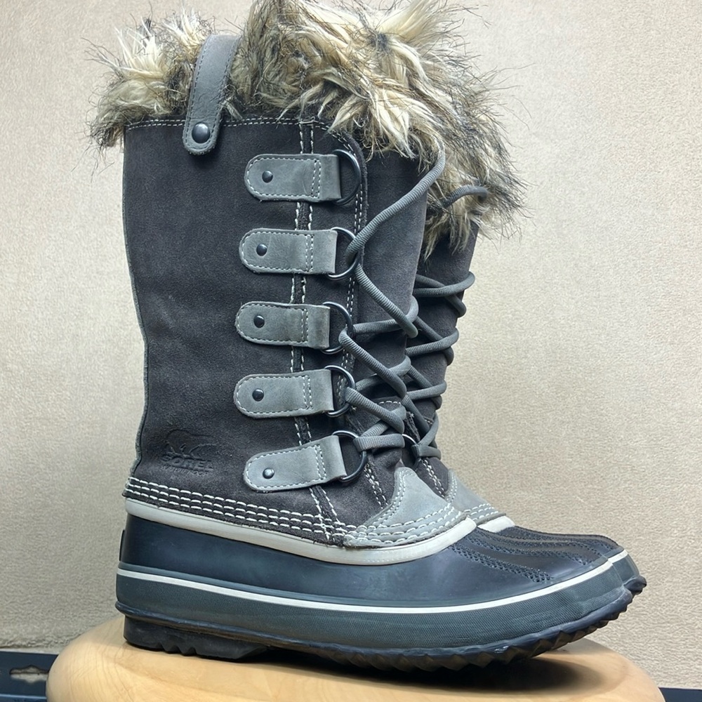 Sorel Joan of Arctic Tall Faux Fur Waterproof Winter Boots Women’s size 6